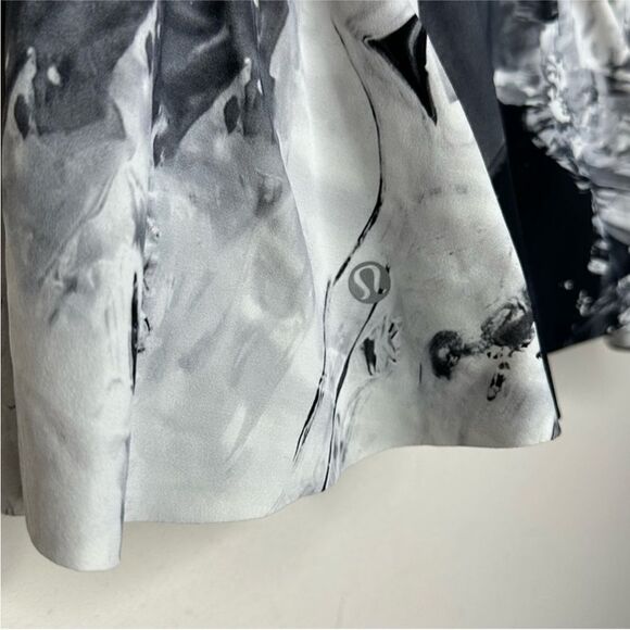 Lululemon Hit your stride Skirt Biggie Pigment Wave White Black 4 - Picture 7 of 11